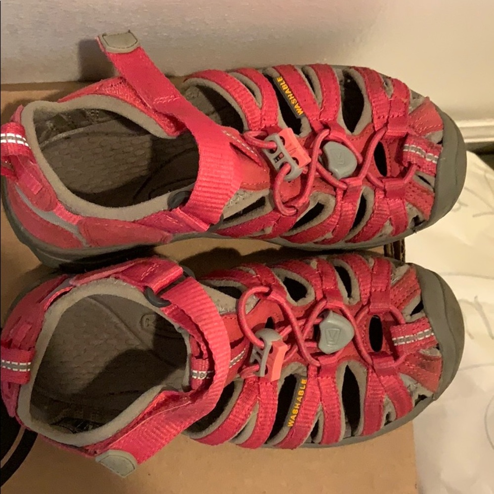 Keen shoes